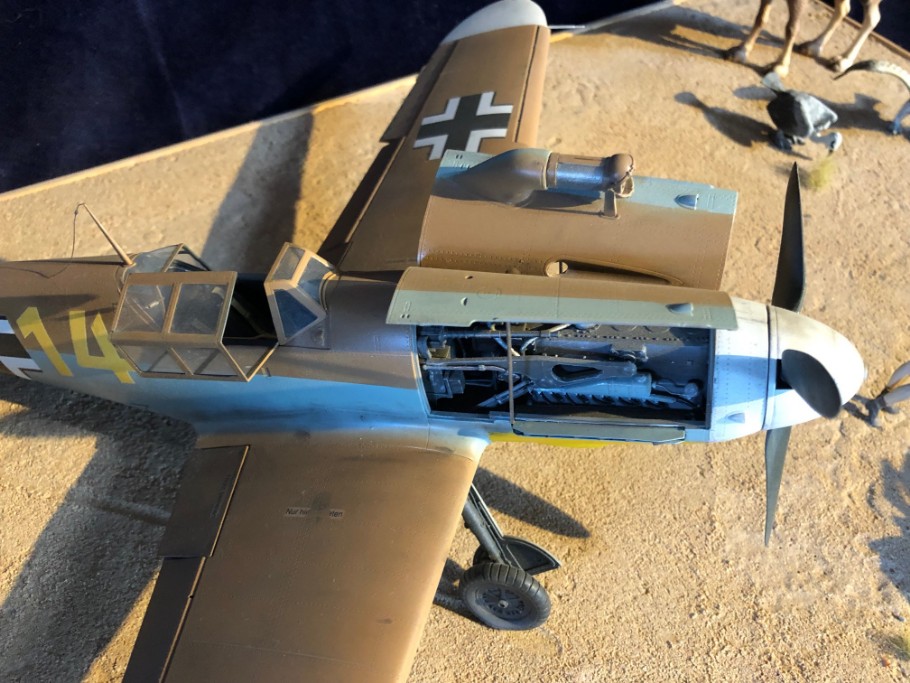 Messerschmitt BF109 f trop Scale 1:24 Trumpeter